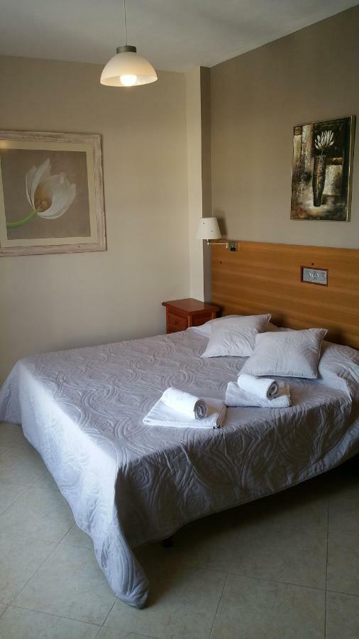 Sotel Valle Guadiaro Pueblo Nuevo de Guadiaro Buitenkant foto